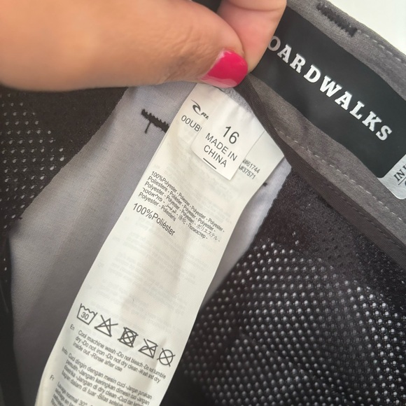 NWT Rip Curl Shorts - Picture 6 of 6